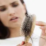 5 rimedi naturali per la cura dei capelli e il trattamento dell'alopecia