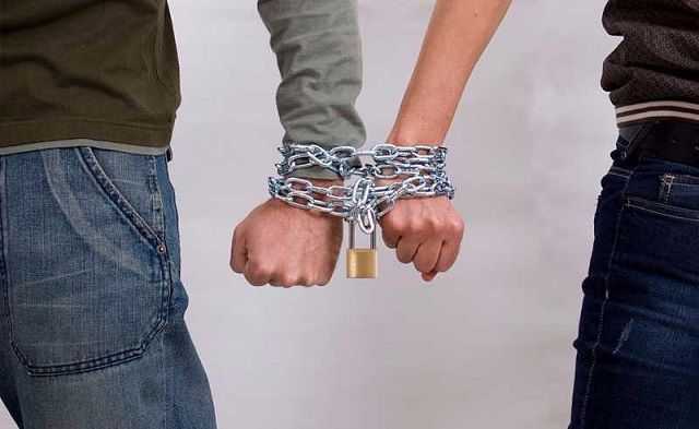 Dipendenza affettiva in amore: come riconoscerla e smettere di soffrire